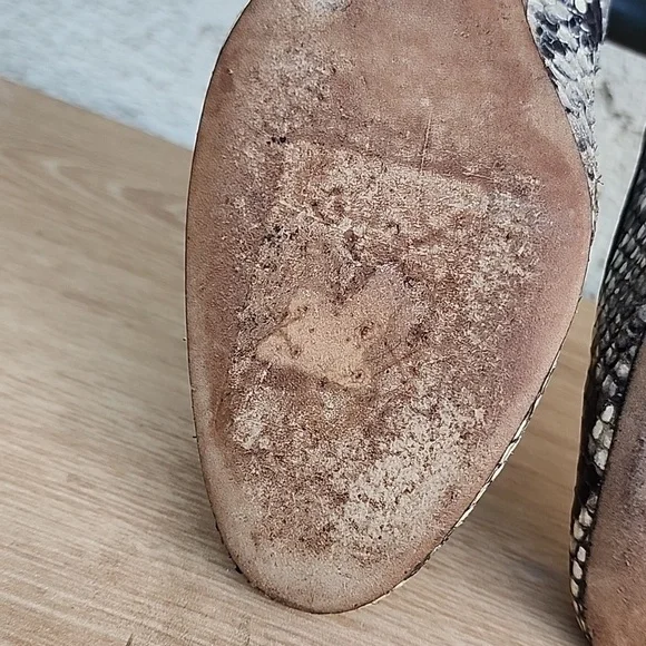 TORY BURCH Astoria Snakeskin Print Wedge Shoe 6 - Picture 9 of 13